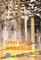 leven-achter-prikkeldraad-pod