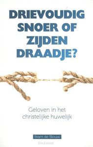 drievoudig-snoer-of-zijden-draadje