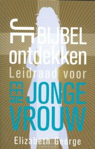 je-bijbel-ontdekken-jonge-vrouw